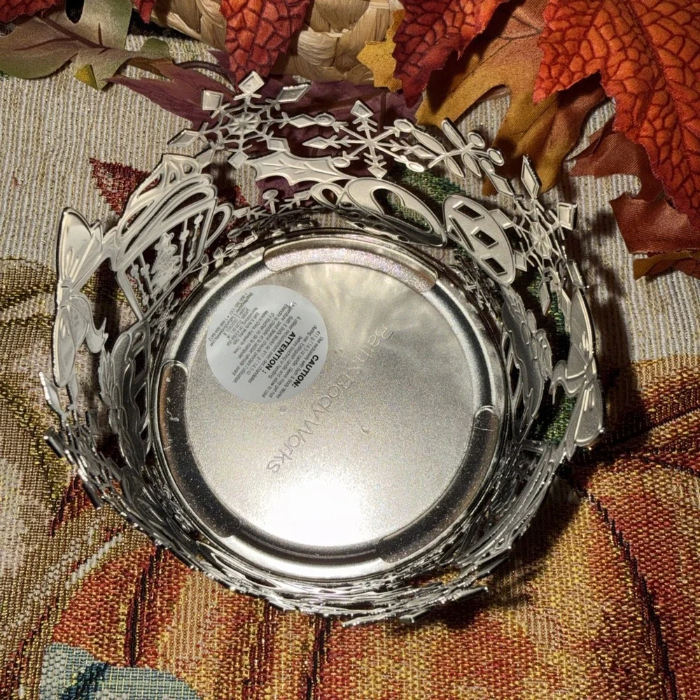 New Bath & Body Works Christmas Sweet Shop 3 Wick Candle Holder Holiday Decor